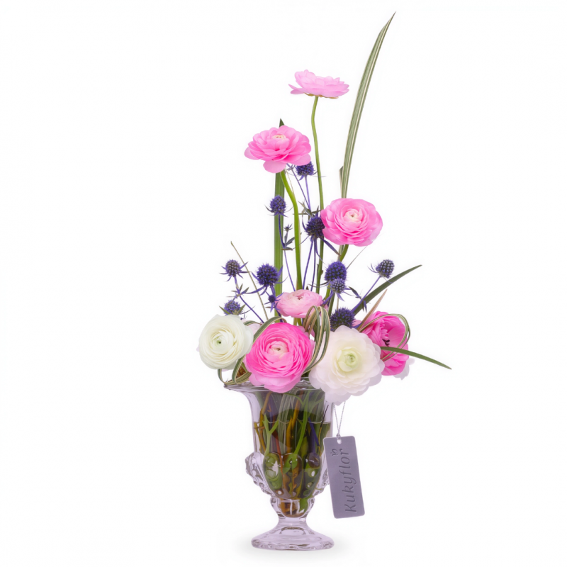 10 Ranunculus in Mini Vases