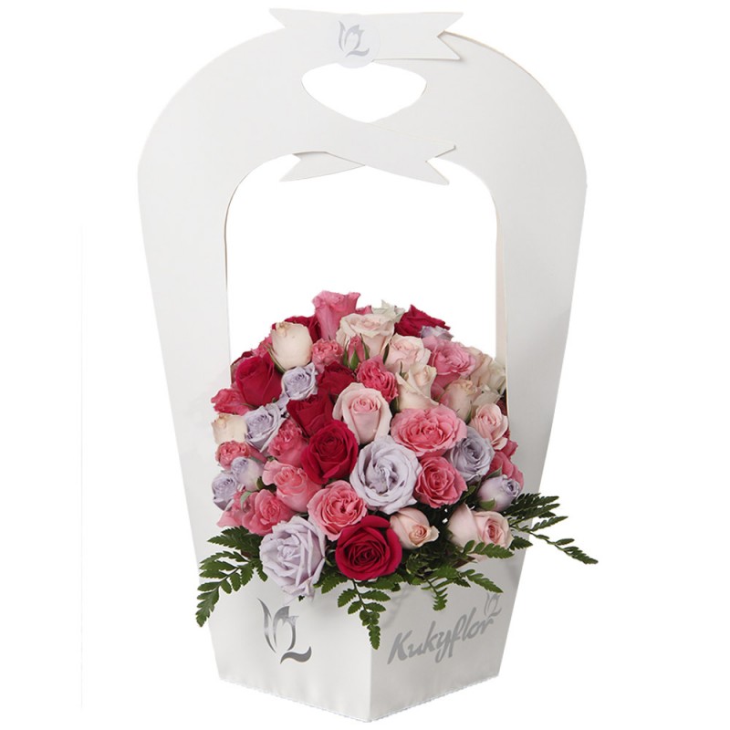 Minirosas rosadas, rojas y blancas con portaflorero para cumpleaños Lima