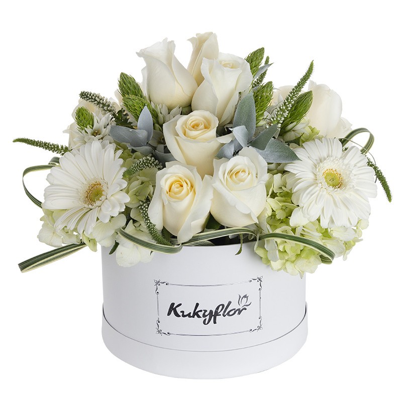 Box of roses, star of Bethlehem, green hydrangeas, white gerberas