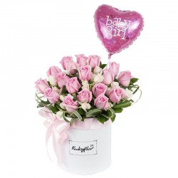Box de rosas,mini rosas con globo de niña.