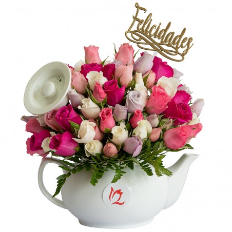Teapot with mini roses + topper