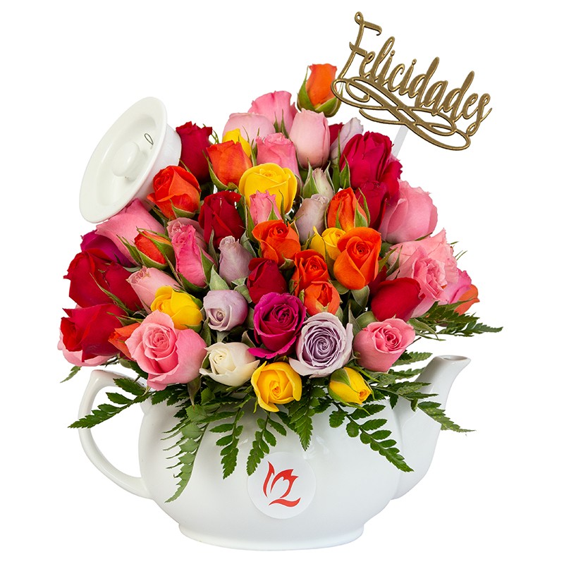 Teapot with mini roses + topper