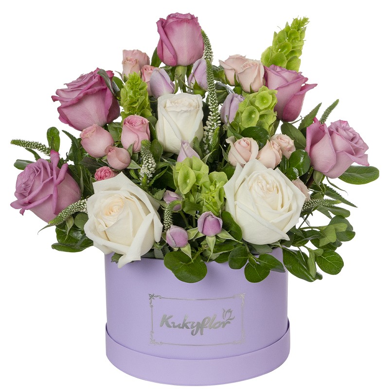 Garden roses in two colors Box