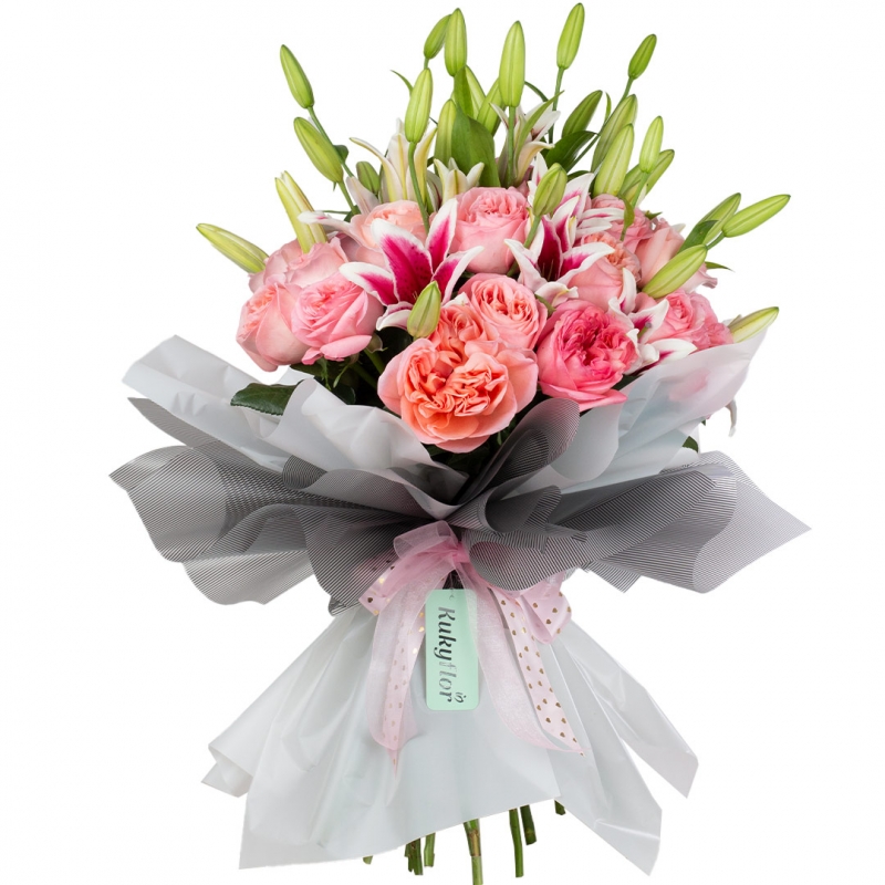 Ramo de 24 Rosas Rosadas de Jardín y Lirios
