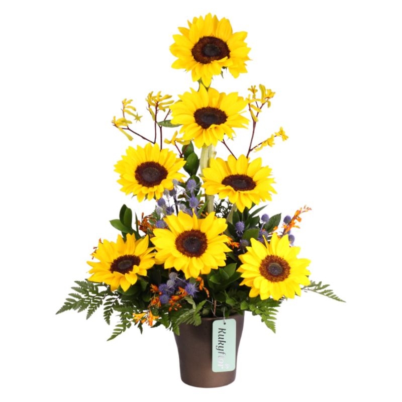 Arrangement with 7 Sunflowers