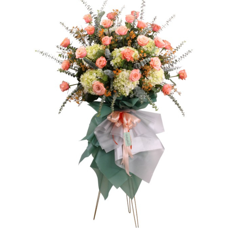 Institutional Arrangement of Garden Roses