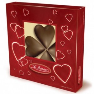 Bombones de chocolate con forma de corazón