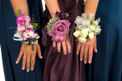 Kukyflor  Infaltable para Fiestas de Prom: ¿Orquídea o rosa?