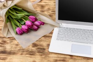 Decora tu oficina con flores