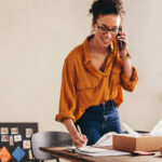 Mujeres emprendedoras: Cultivando el éxito con cada paso